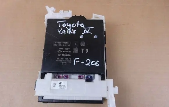 Toyota Yaris XP210 Other control units/modules 892210DA70 892200UC50 82730K0110