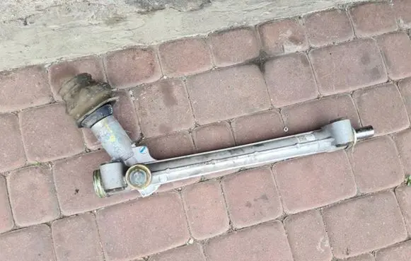 Opel Mokka X Steering rack 42351606