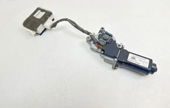 Hyundai Getz Sunroof motor/actuator 816311C001