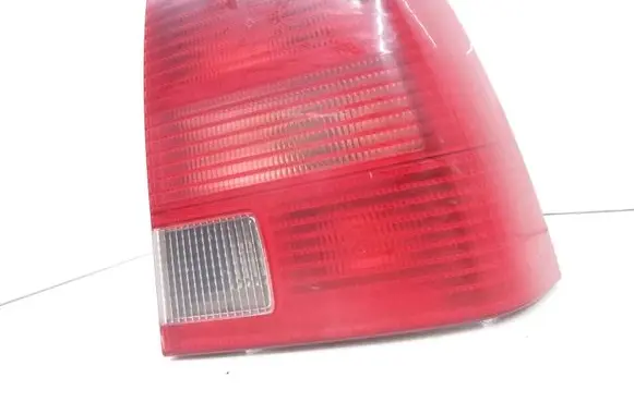 Volkswagen PASSAT B5 Rear/tail lights 3B5945096F 3B5945257