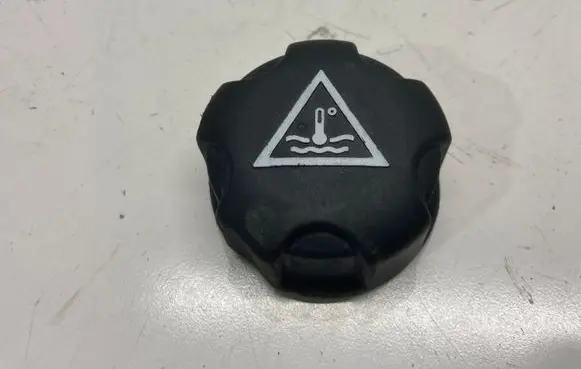 Peugeot 3008 II Coolant expansion tank/reservoir cap 1306J5