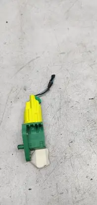 Volkswagen PASSAT B6 Airbag deployment crash/impact sensor 909606005