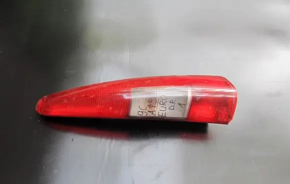 Volvo S70 V70 V70 XC Rear/tail lights 9157800 9169473