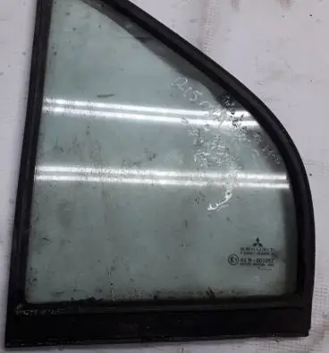 Mitsubishi Carisma Rear vent window glass 