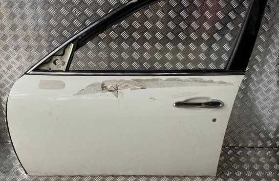 Maserati Quattroporte Front door