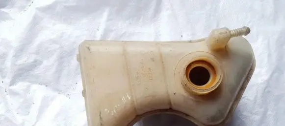 Ford Fiesta Coolant expansion tank/reservoir 89FB8K218AC 89FB-8K218-AC