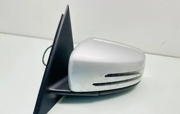 Mercedes-Benz GLK (X204) Front door electric wing mirror A2048101316