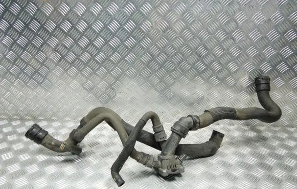 Volvo V70 Engine coolant pipe/hose 