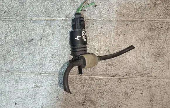 Volkswagen Golf IV Windscreen/windshield washer pump 1J0973722