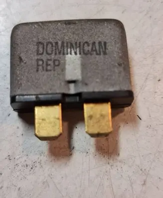Volkswagen Touran I Other relay 443937105A