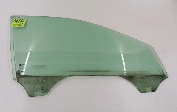 Cadillac CTS Front door window glass four-door E943R004529