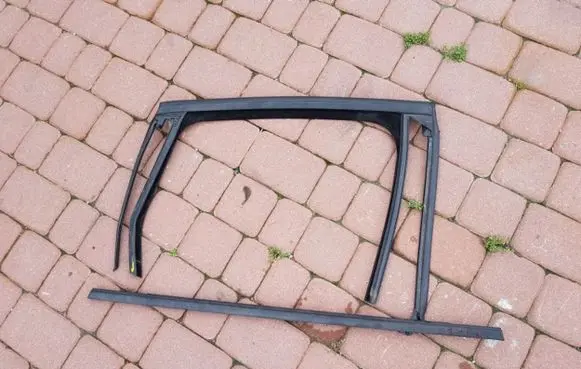 Opel Astra J Rubber seal loading door 36TYS
