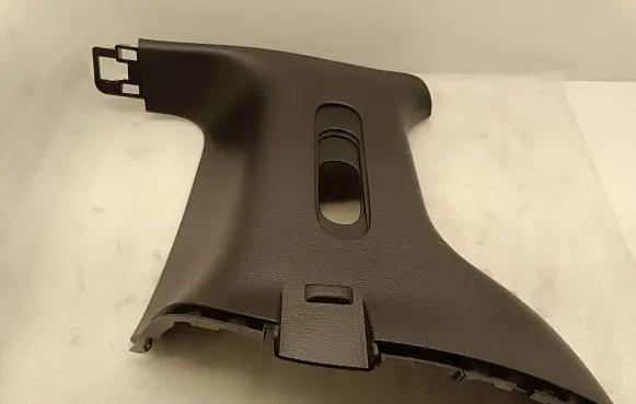 Chrysler Pacifica (B) pillar trim (bottom) 5RH65DX9AG 101870130BLR 10112018