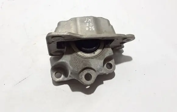 Volvo S60 Engine mount bracket 31480549