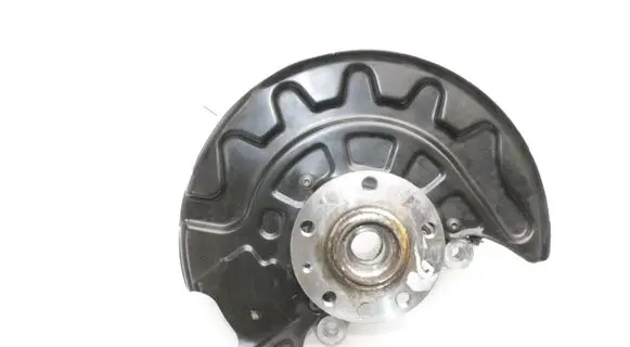Audi Q3 F3 Front wheel hub 5Q0407258A