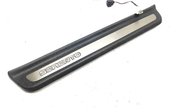 KIA Sorento Front sill trim cover 85883C5200