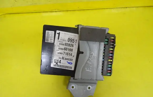 Renault Laguna II BSM Control unit 8200371614-B 8200692826