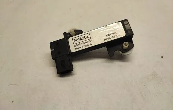 Ford Mustang VI Keyless system antenna DS7T15603CA