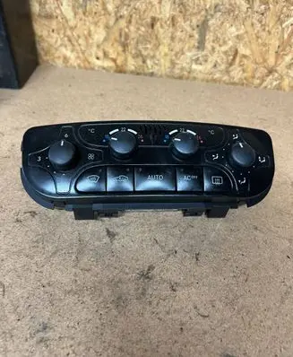Mercedes-Benz C W203 Climate control unit A2098300085 9140010497