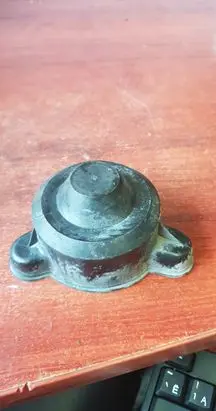 BMW 5 E39 Shock absorber/damper mounting bracket 1093418