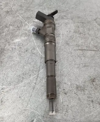 Fuel injector