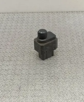 Suzuki SX4 Wing mirror switch 62J001487T