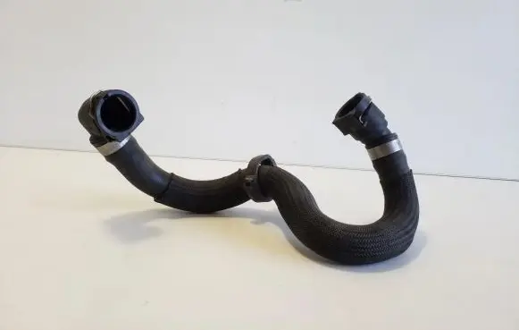 Opel Grandland X Electric car engine cooling hoses/pipes 