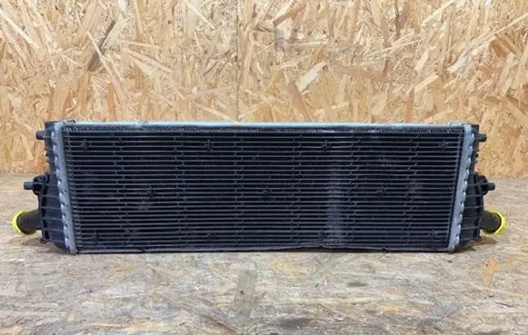 Audi R8 4S Radiator set 4S0121254BAUDI 4S0121254B