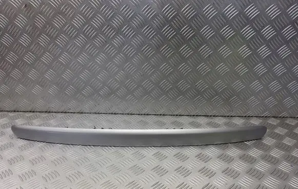 Ford Focus Tailgate/trunk spoiler 6M51-A43404-BA