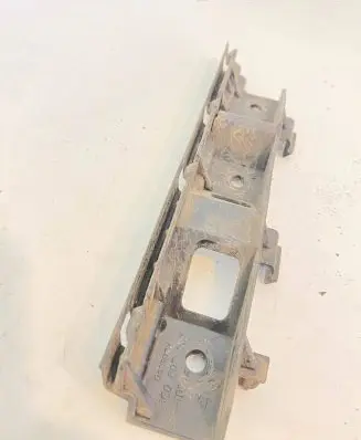Volkswagen PASSAT B6 Front bumper mounting bracket 3C0807183
