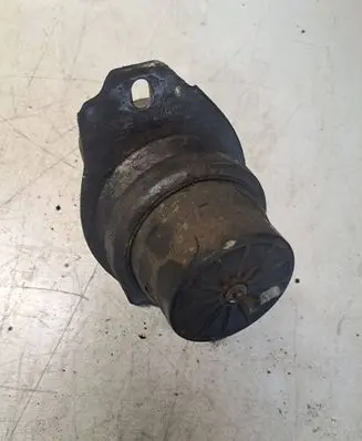 Land Rover Range Rover Sport L320 Engine mount bracket