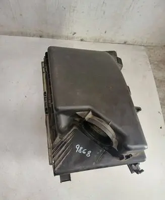 Volvo XC70 Air filter box 8649673 13585
