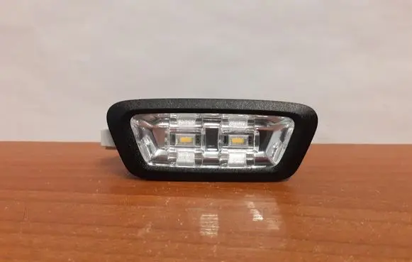 Mercedes-Benz GLC X253 C253 Front seat light A0009064301 7663