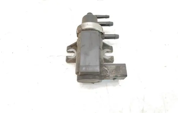 Volkswagen Caddy Turbo solenoid valve 1J0906627C 72290303