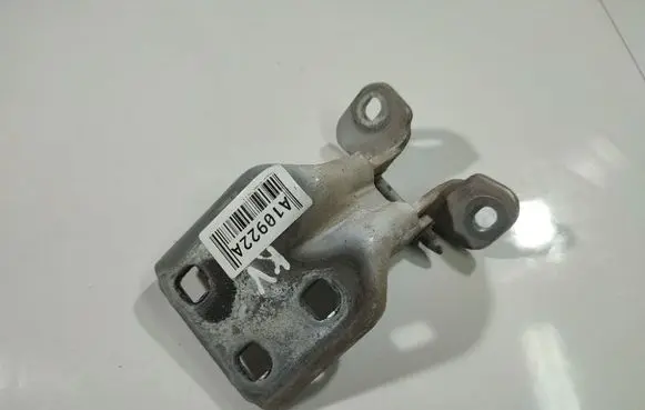 Chrysler Voyager Rear door lower hinge 