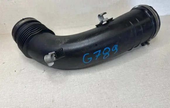 BMW X3 E83 Air intake hose/pipe 10991213 70529005 8512081