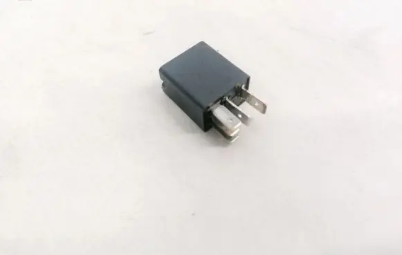Renault Scenic I Other relay 7700414484