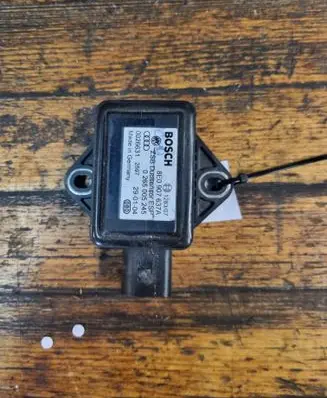 Audi A4 S4 B6 8E 8H ESP acceleration yaw rate sensor 8E0907637A 0265005245 0026631
