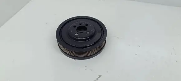 Volkswagen Golf V Crankshaft pulley 03G105243