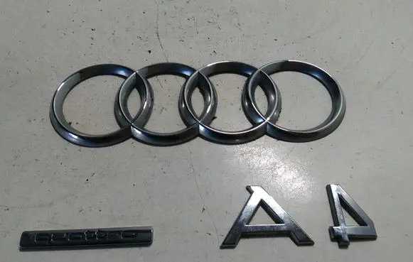 Audi A4 S4 B8 8K Manufacturers badge/model letters 8H0853737