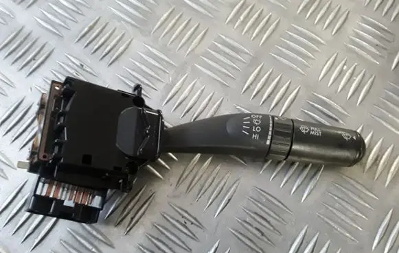 Lexus IS 200-300 Wiper control stalk 17A164LH2