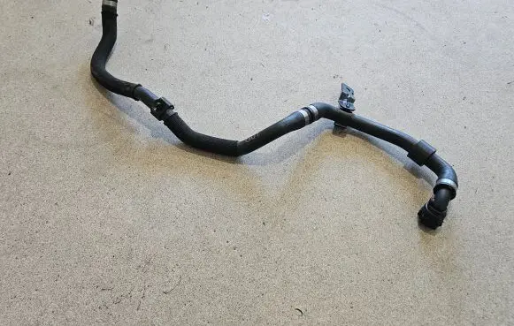 BMW X3 G01 Engine coolant pipe/hose 8577059