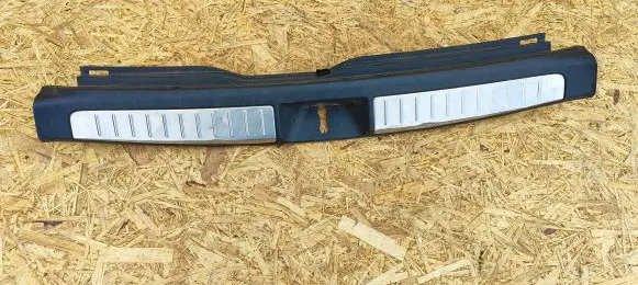 Toyota Avensis T250 Trunk/boot sill cover protection 5838705090