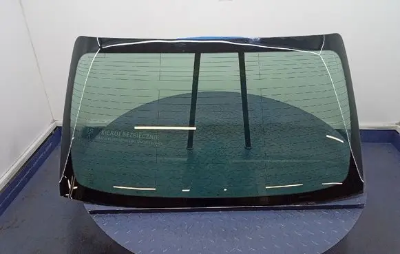 Toyota Camry Rear windscreen/windshield window 