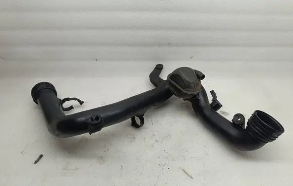 Volkswagen Golf V Intercooler hose/pipe 1K0145762 1K0145770B
