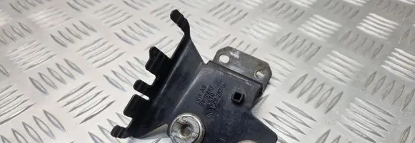Volkswagen Golf VI Other engine bay part 1K0906287J