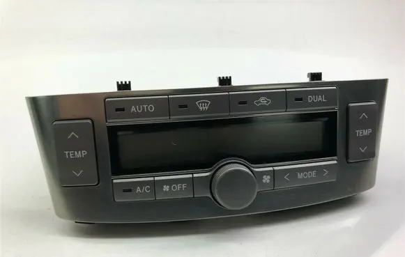 Toyota Avensis T250 Climate control unit 5590005251 F1352