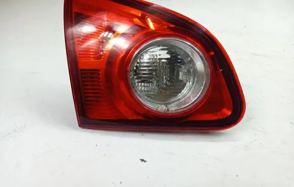 Nissan Qashqai Rear/tail lights LAMPALTJ10
