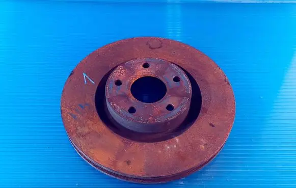 Ford Focus Front brake disc 0438