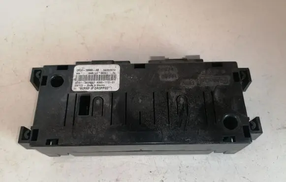 Ford Mustang VI Air conditioning/heating control unit CR3319980AB